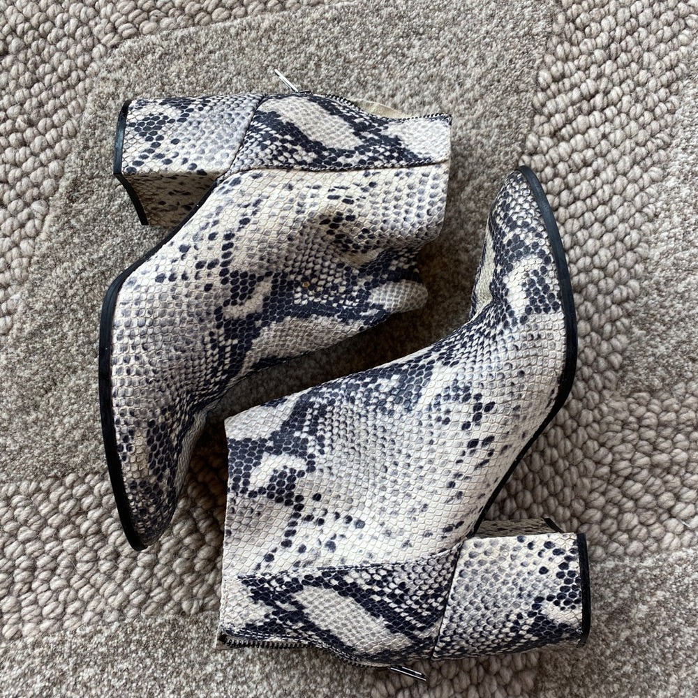 Steve Madden Jillian Snake Skin Bootie - Size 9